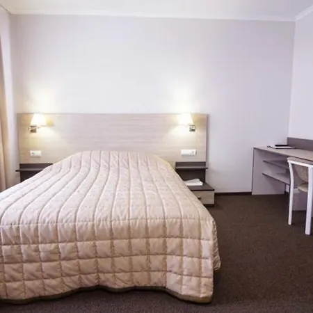 Hotel гірська тиса